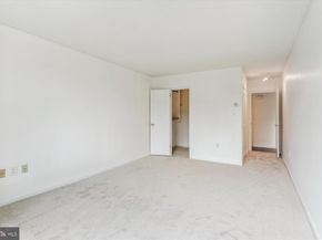 2555 Pennsylvania Avenue NW 816, Washington DC 20037