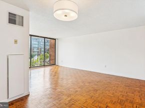 2555 Pennsylvania Avenue NW 816, Washington DC 20037