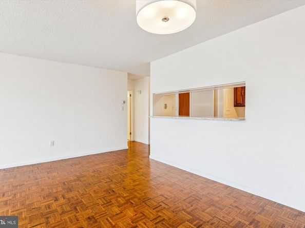 2555 Pennsylvania Avenue NW 816, Washington DC 20037