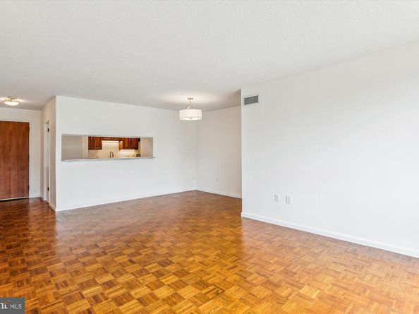2555 Pennsylvania Avenue NW 816, Washington DC 20037