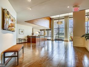 2555 Pennsylvania Avenue NW 816, Washington DC 20037