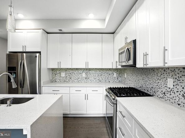 2109 M Street NE 8, Washington DC 20002