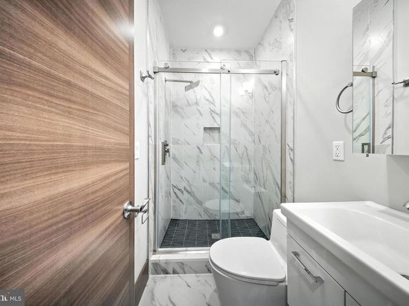 2109 M Street NE 8, Washington DC 20002