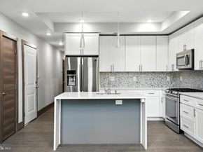 2109 M Street NE 8, Washington DC 20002