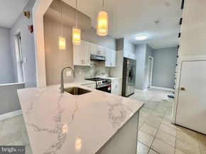 1000 S 6TH Street, Philadelphia PA 19147