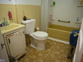 5857 Hazel Avenue, Philadelphia PA 19143