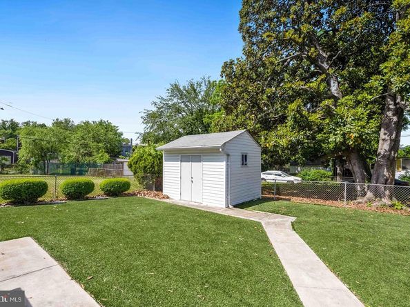 3023 K Street SE, Washington DC 20019