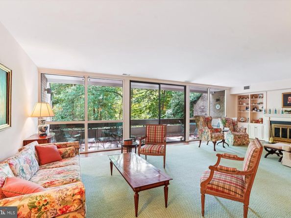 4956 Sentinel Drive 9106, Bethesda MD 20816