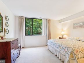 4956 Sentinel Drive 9106, Bethesda MD 20816