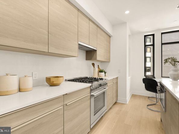 1128 10TH Street NW 201, Washington DC 20001