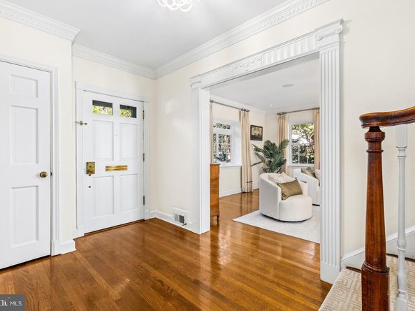 5058 Sedgwick Street NW, Washington DC 20016