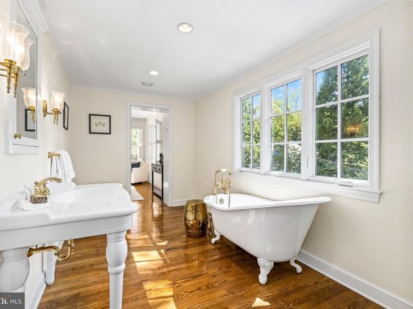 5058 Sedgwick Street NW, Washington DC 20016