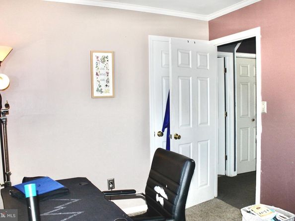 23 Crystal Place, Levittown PA 19057