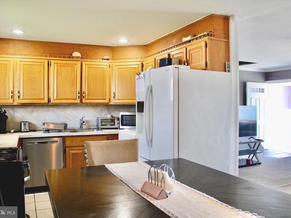 23 Crystal Place, Levittown PA 19057