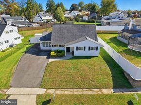 18 Harvest Road, Levittown PA 19056