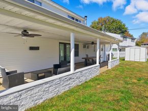 18 Harvest Road, Levittown PA 19056