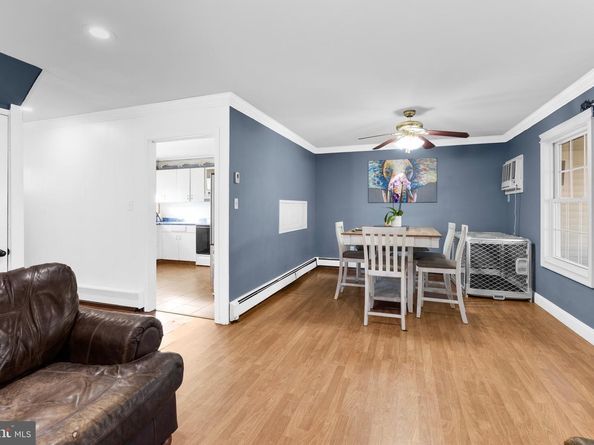 18 Harvest Road, Levittown PA 19056