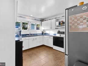 18 Harvest Road, Levittown PA 19056