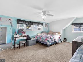 18 Harvest Road, Levittown PA 19056