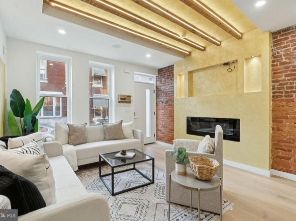 1645 S Mole Street, Philadelphia PA 19145