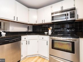 1903 Spruce Street 3E, Philadelphia PA 19103