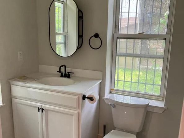332 W Queen Lane, Philadelphia PA 19144