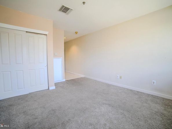 1100 Vine Street 403, Philadelphia PA 19107