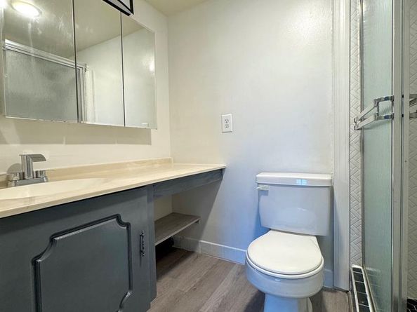 2300 Pimmit Drive 719, Falls Church VA 22043
