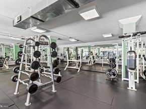 4600 S Four Mile Run Drive 1142, Arlington VA 22204