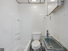 4 Marlborough Road, Upper Darby PA 19082
