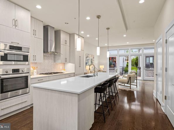 142 Winsome Circle, Bethesda MD 20814