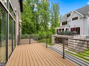 142 Winsome Circle, Bethesda MD 20814