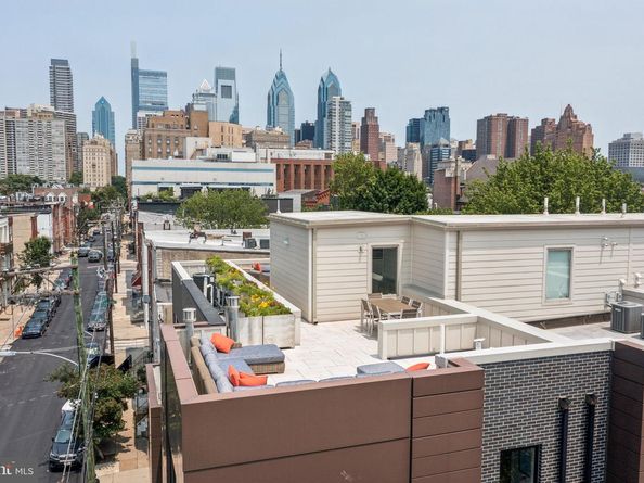 725 S 19TH Street, Philadelphia PA 19146