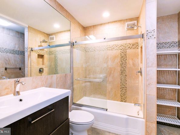 4977 Battery Lane 1717, Bethesda MD 20814