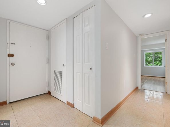 1536 Northgate Square 21, Reston VA 20190