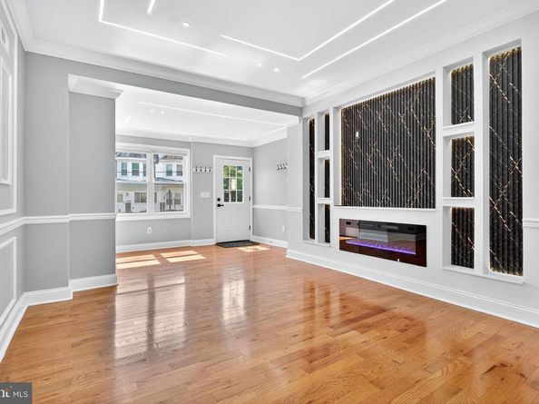 5111 Warrington Avenue, Philadelphia PA 19143