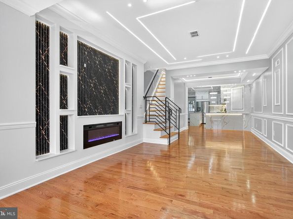 5111 Warrington Avenue, Philadelphia PA 19143