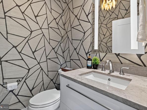 19 Pioneer Mill Way, Alexandria VA 22314