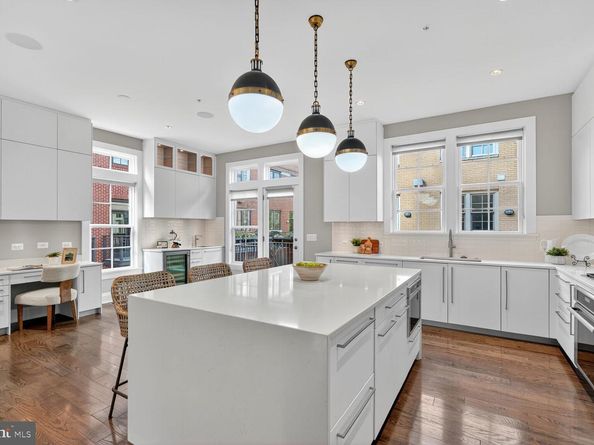 19 Pioneer Mill Way, Alexandria VA 22314