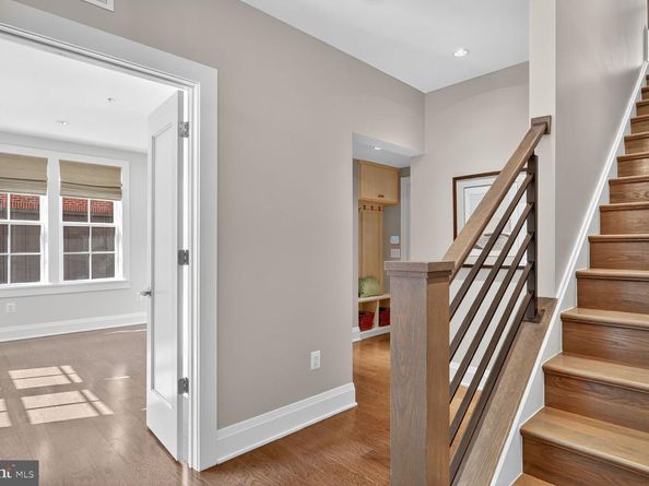19 Pioneer Mill Way, Alexandria VA 22314