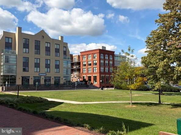 19 Pioneer Mill Way, Alexandria VA 22314