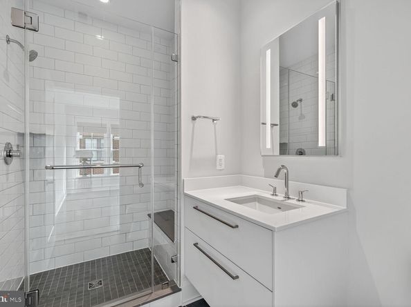 19 Pioneer Mill Way, Alexandria VA 22314