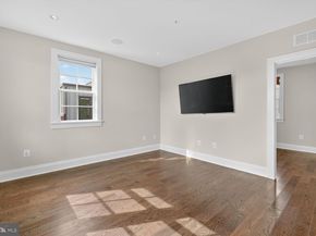 19 Pioneer Mill Way, Alexandria VA 22314