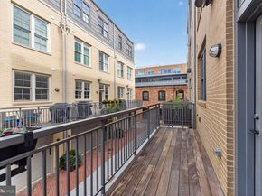 19 Pioneer Mill Way, Alexandria VA 22314