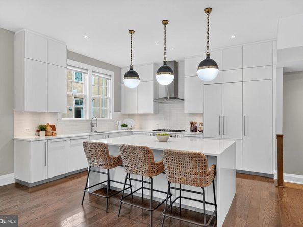 19 Pioneer Mill Way, Alexandria VA 22314