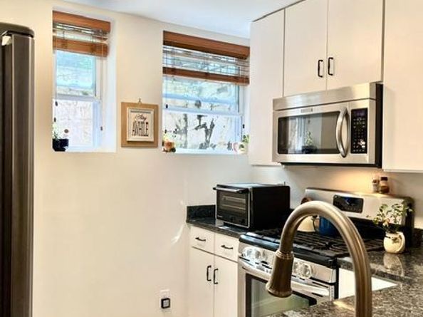 2339 40TH Place NW 5, Washington DC 20007