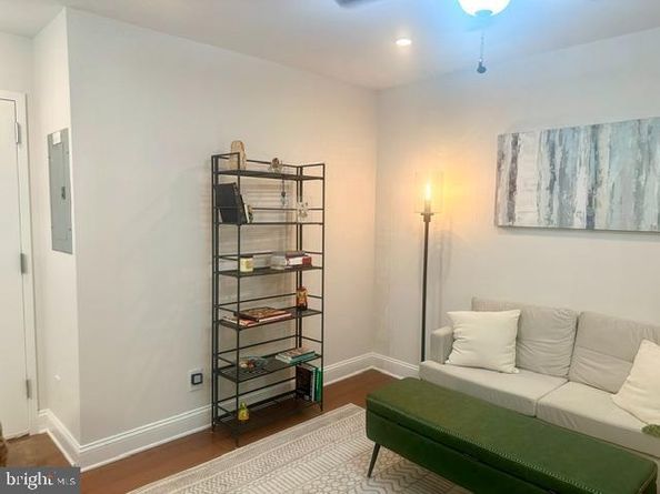 2339 40TH Place NW 5, Washington DC 20007
