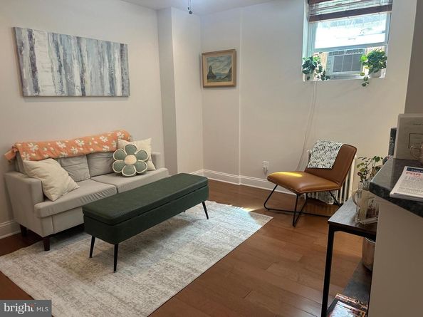 2339 40TH Place NW 5, Washington DC 20007