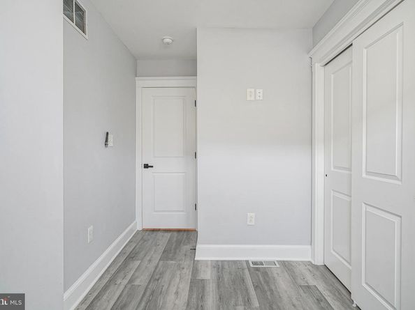 2545 S Warnock Street, Philadelphia PA 19148