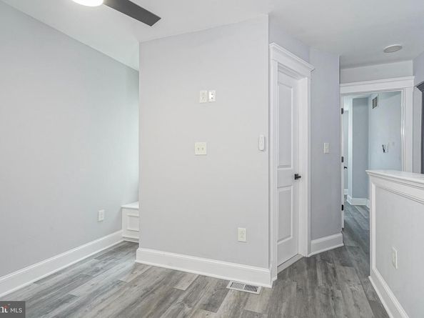 2545 S Warnock Street, Philadelphia PA 19148
